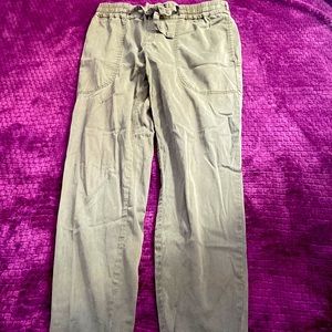 Lou & Grey green tie leggings